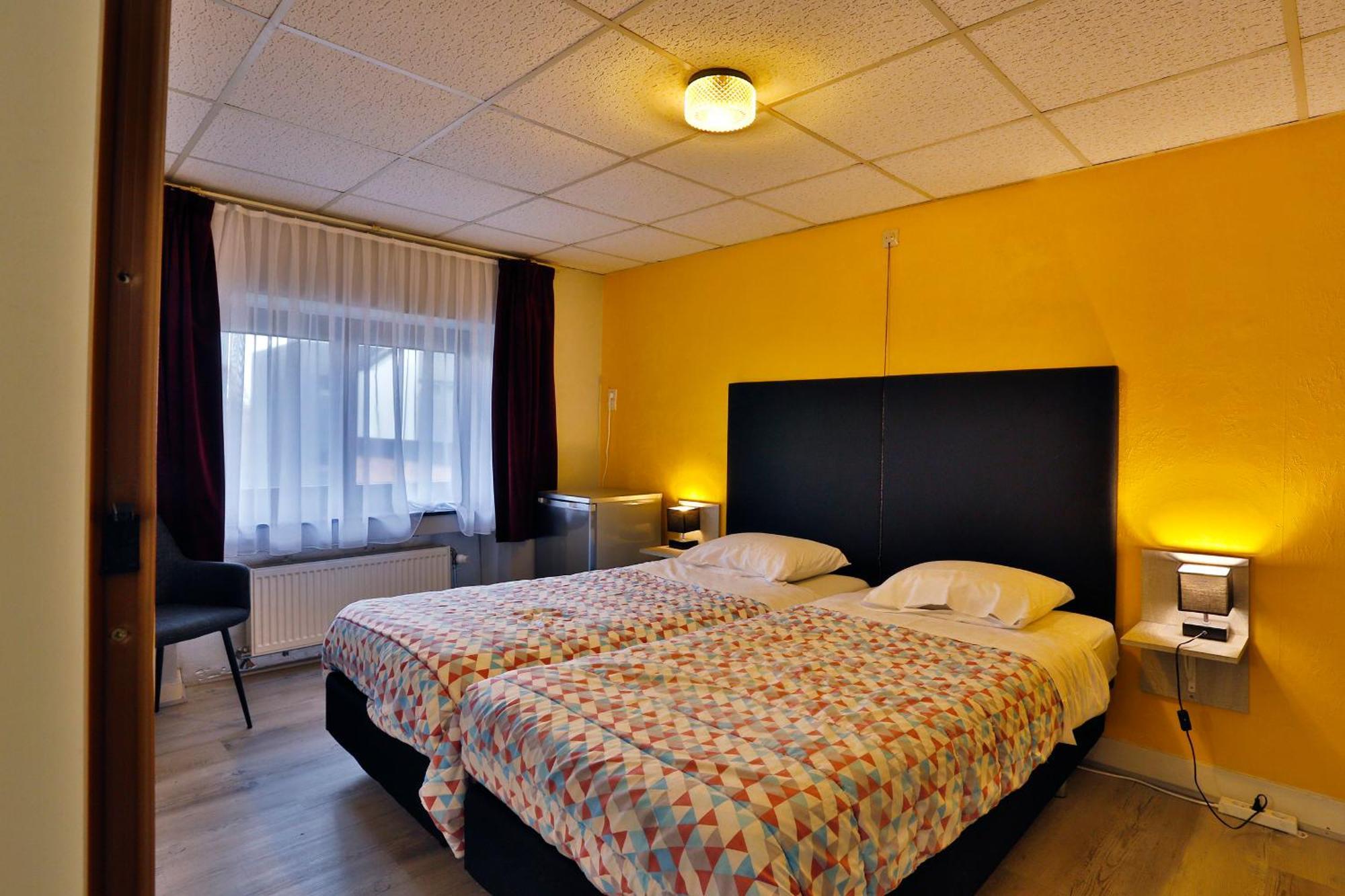 Chez Phil Hotel Robertville Exterior foto
